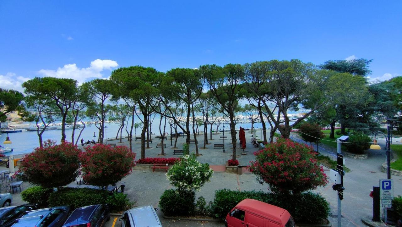 Un Balcone In Pineta Apartamento Fezzano  Exterior foto